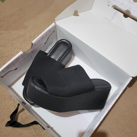 Y2K Style Platform Slide Sandals from Call It Spring - Picture 3 of 5